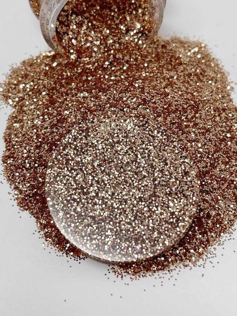 GLITTER CHIMP TANNED HIDE COARSE GLITTER